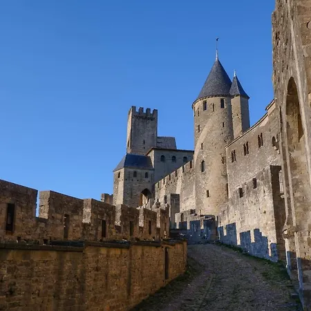 Hotel Ibis Est La Cite Carcassonne