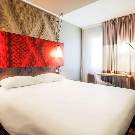 Ibis Est La Cite Hotel 3*