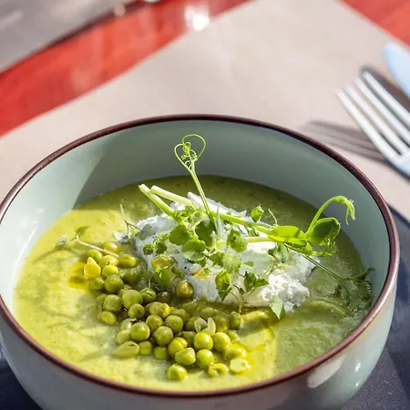 Ibis Est La Cite 3* Carcassonne