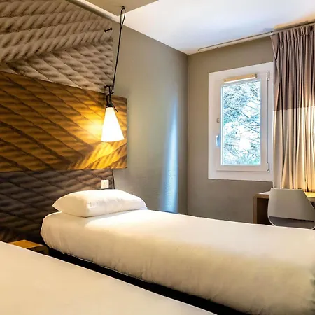 Отель Ibis Est La Cite