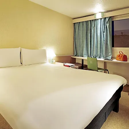 Ibis Est La Cite Carcassonne