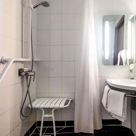 Ibis Est La Cite Отель 3*
