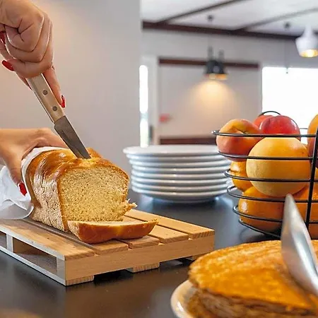 Hotel Ibis Est La Cité 3*