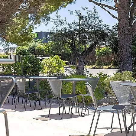 Ibis Est La Cite فندق قرقشونه