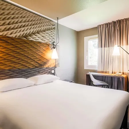 Ibis Est La Cité Carcasona