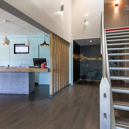 Ibis Est La Cite Carcassonne