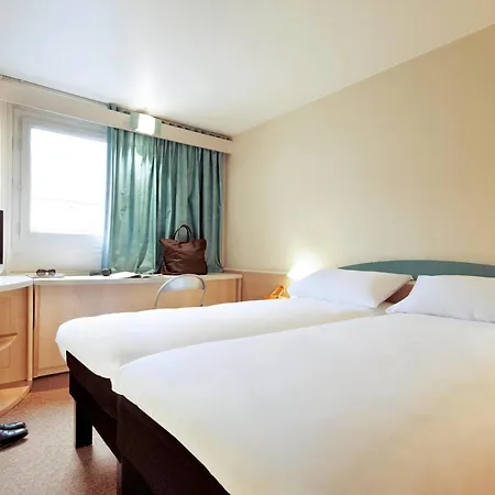 Hotel Ibis Est La Cite